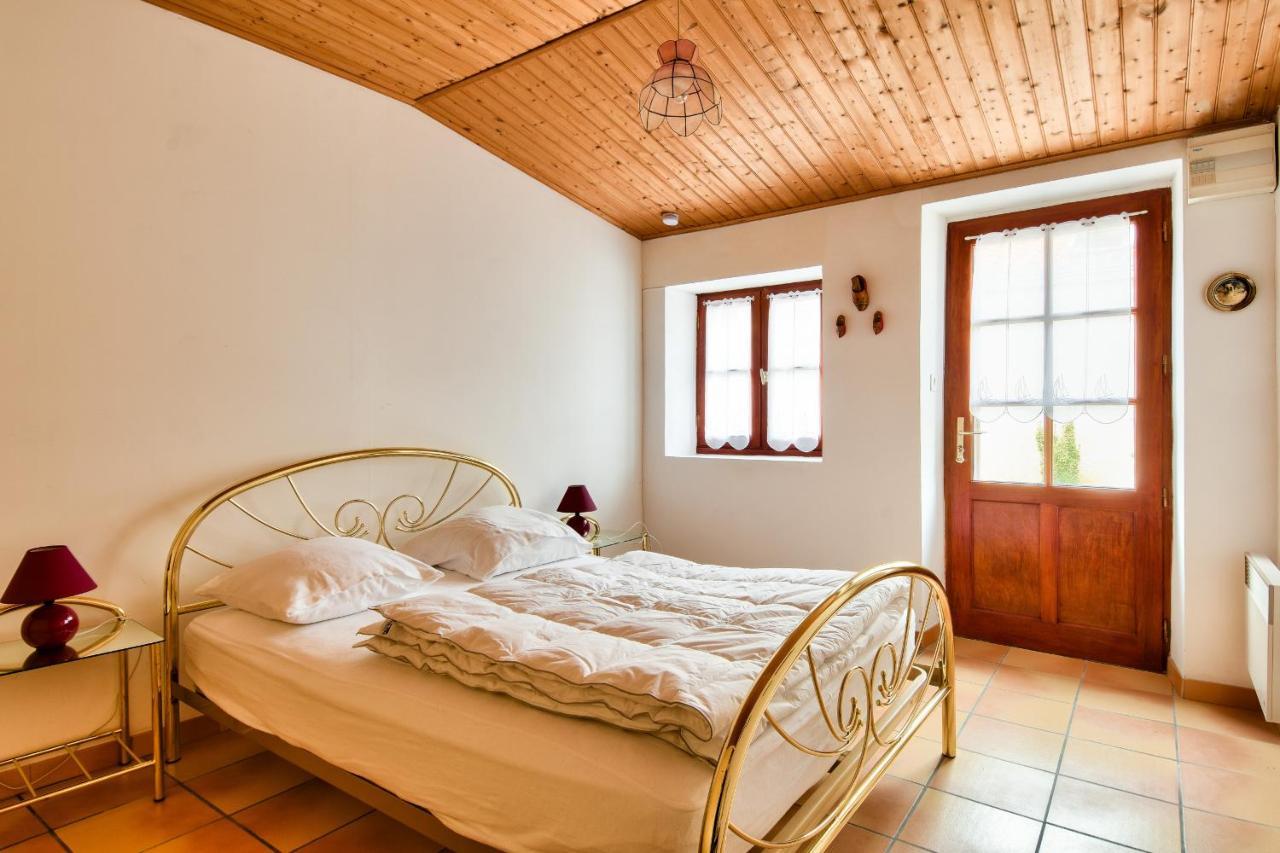 Hébergement de vacances Centre - Maison Pour 4 Avec Belle Cour